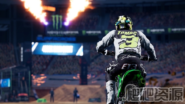 怪物能量超级越野赛车4