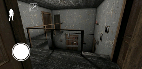 恐怖奶奶联机版